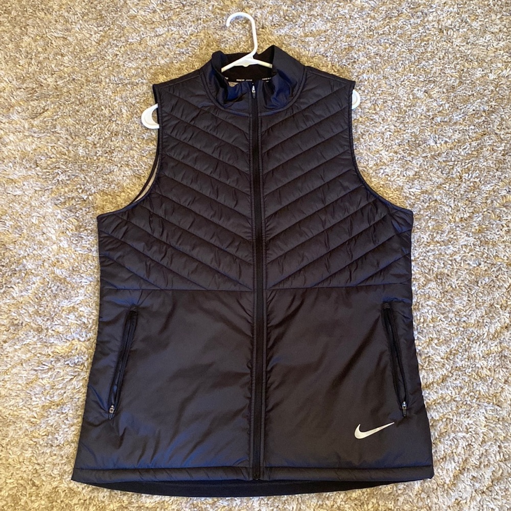Men’s large Nike aerolayer vest